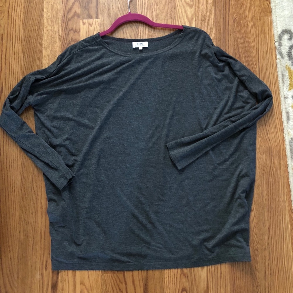 NWOT Piko long sleeves